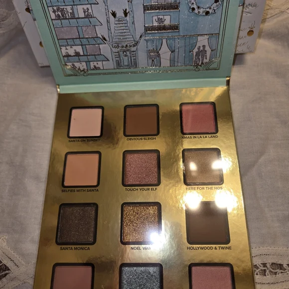 🎄Too Faced "Christmas In The City" Makeup Set🎄 - Picture 6 of 7